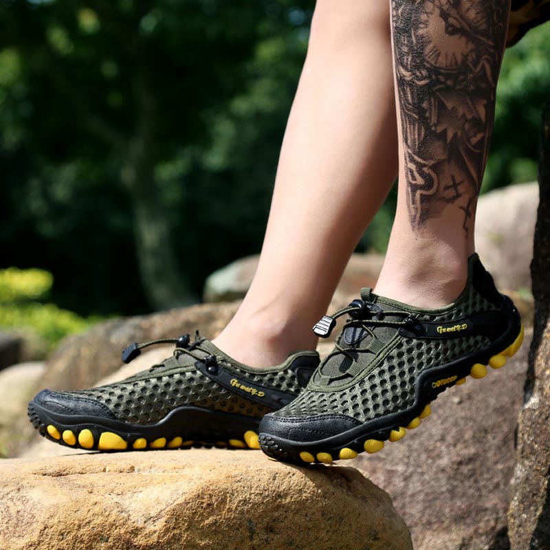 Zapatillas deportivas de monta - Ethnic Fashion Show Music reseña y precio